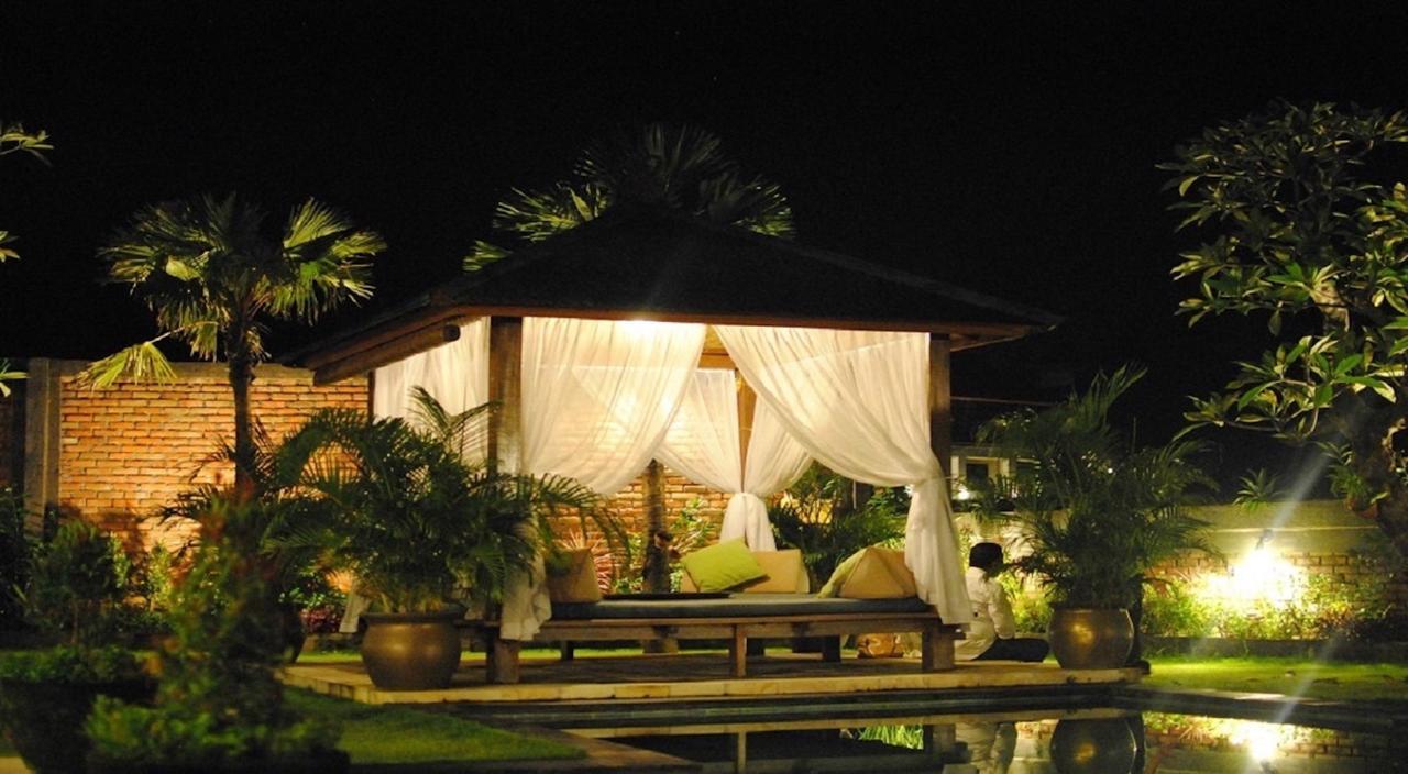 Ngeluwungan Boutique Hostel Canggu Extérieur photo