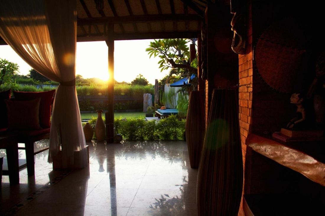 Ngeluwungan Boutique Hostel Canggu Extérieur photo