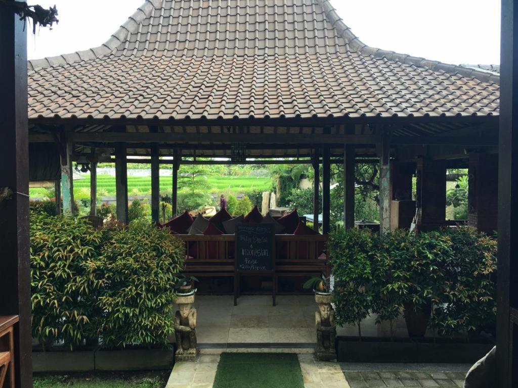 Ngeluwungan Boutique Hostel Canggu Extérieur photo
