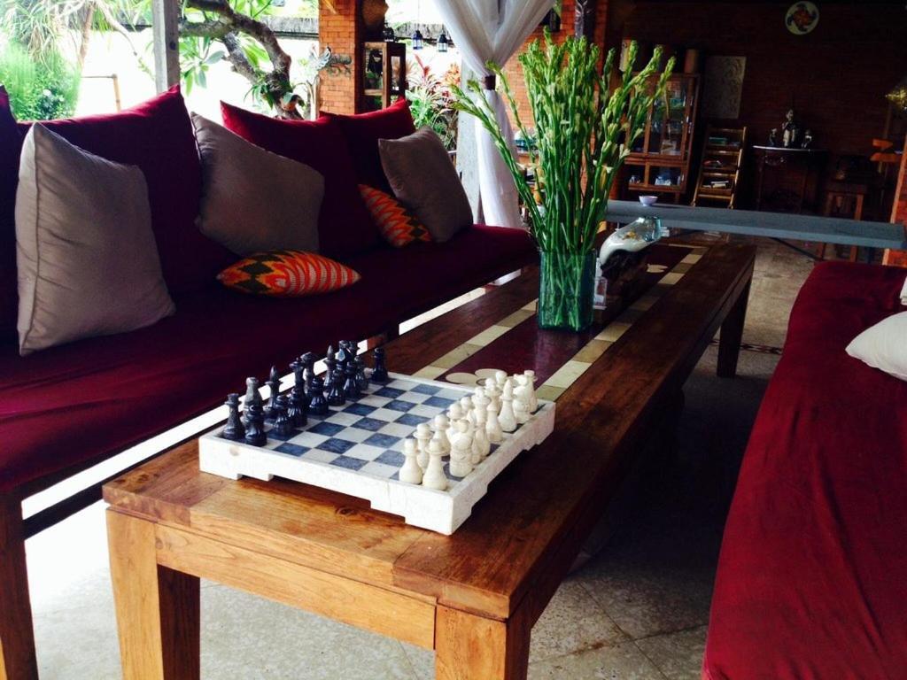 Ngeluwungan Boutique Hostel Canggu Extérieur photo